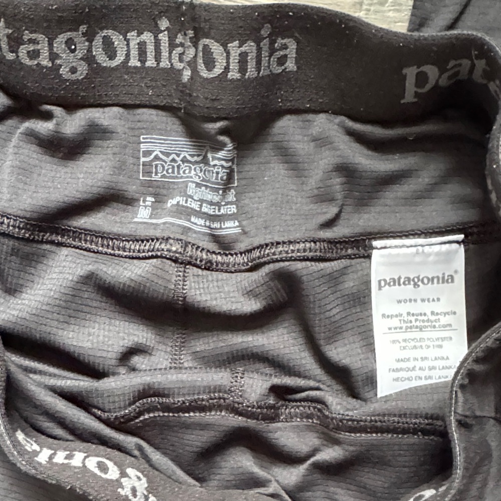 Women’s Patagonia LightWeight Capilene Baselayer Black Medium long Underwear - Picture 4 of 4